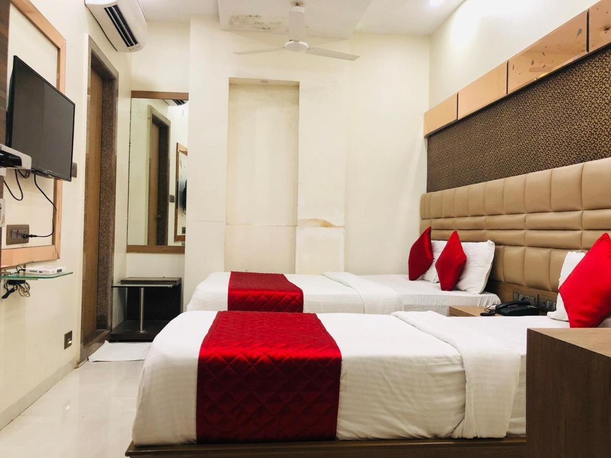 Hotel Guestinn Residency Мумбаи Экстерьер фото